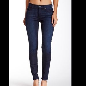 7 for all mankind 26 slim cigarette darkwash jean